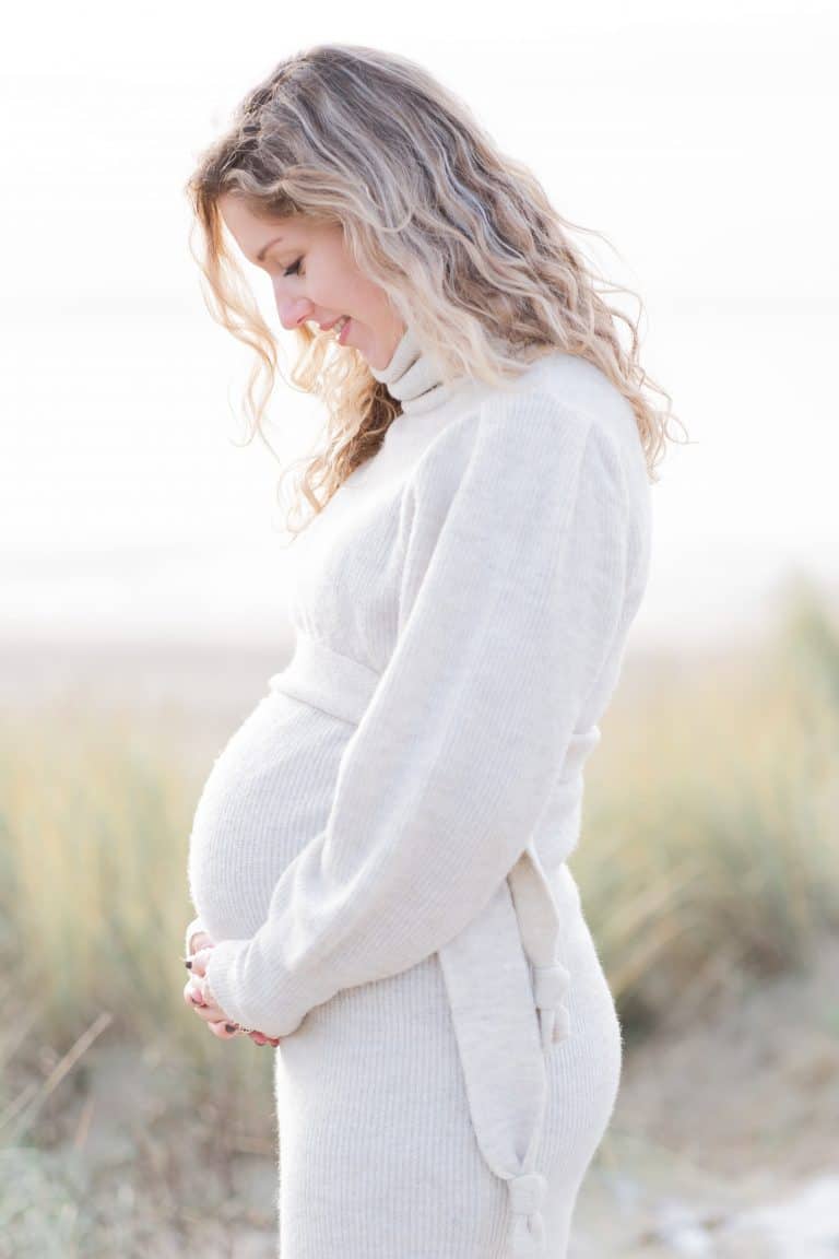 Zwangerschapsshoot op het strand